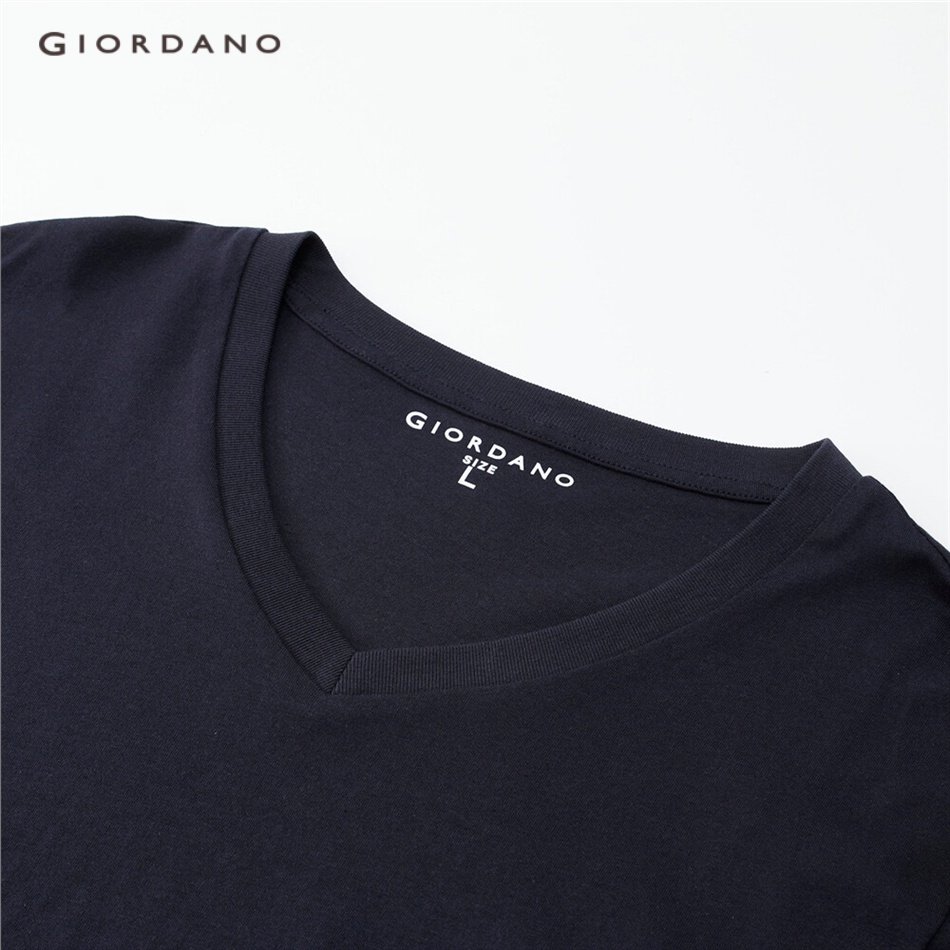 Áo thun cotton GIORDANO 13022882 cổ V tay dài màu trơn thoải mái trẻ trung thường ngày cho nam