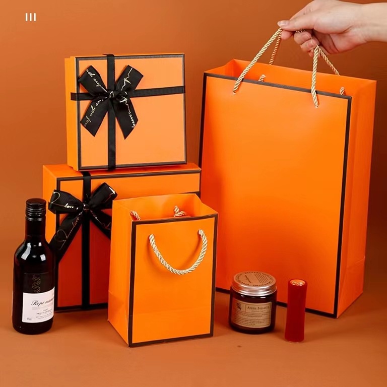 1 Bộ Túi Giấy Đựng Quà Kèm Thẻ Lafite Cho Ngày Lễ Tình Nhân