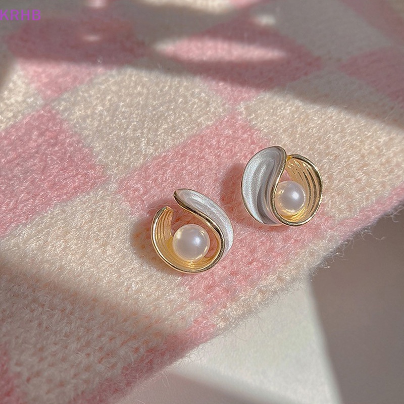 Đôi Khuyên Tai Đính Ngọc Trai Phong Cách Baroque Thời Trang Dành Cho Nữ Mới