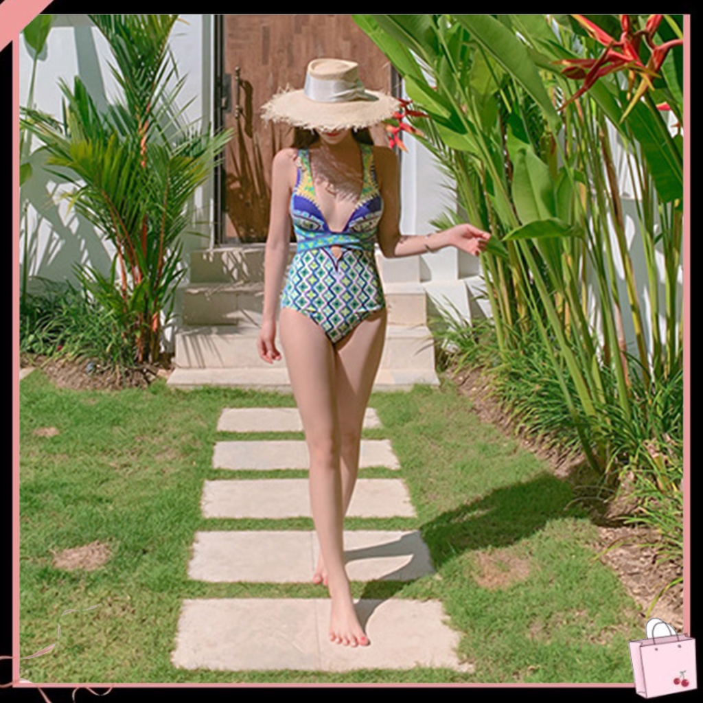 Bộ Đồ Bơi Một Mảnh Cổ Chữ V Khoét Sâu Hở Lưng Họa Tiết Hoa Quyến Rũ