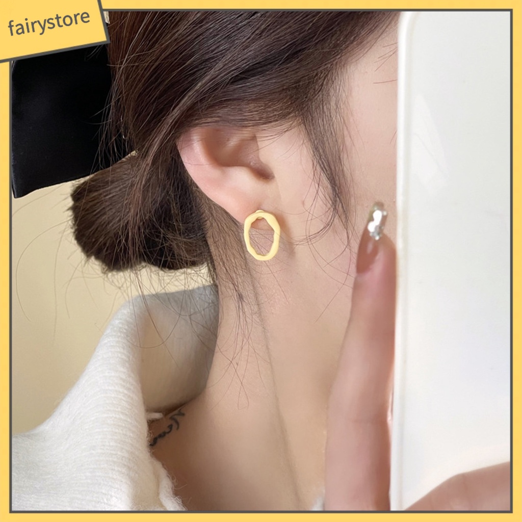 1 Đôi Bông Tai Hình Học Rỗng Màu Tương Phản Thời Trang Dành Cho Nữ