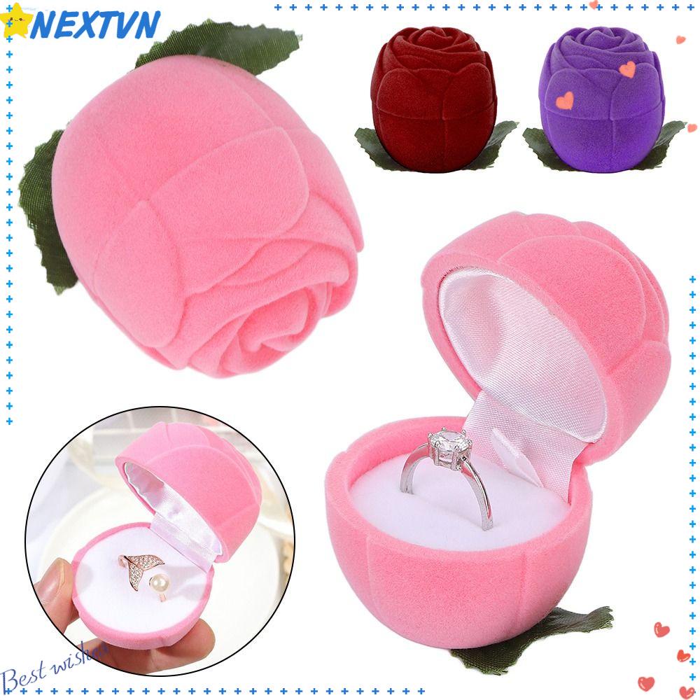 Hộp Đựng Nhẫn Cưới Hình Hoa Hồng