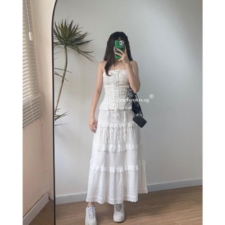 Chân váy maxi trắng xoè