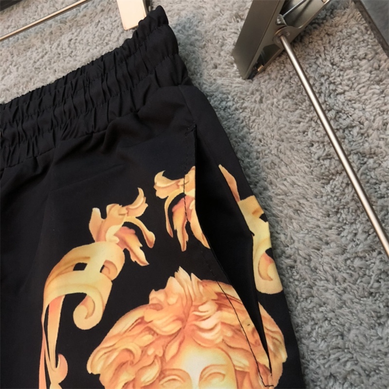 Quần Short Đi Biển Thoải Mái Thời Trang Mùa Hè