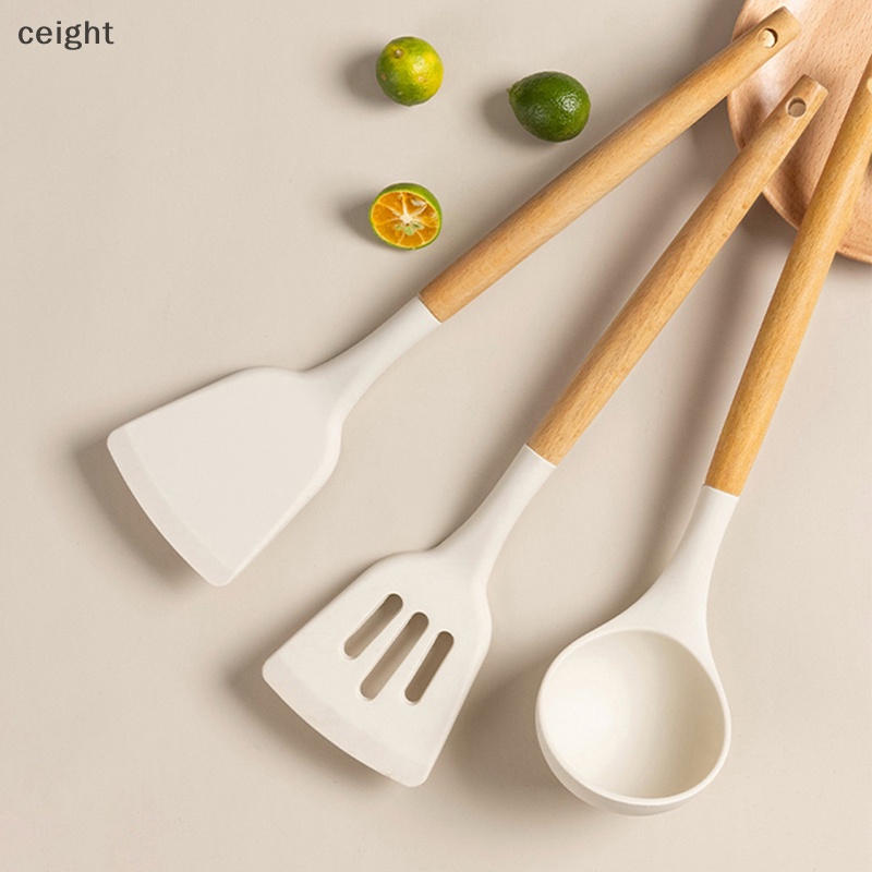 Vá Múc Canh Tay Cầm Cách Nhiệt Tiện Dụng Cho Nhà Bếp