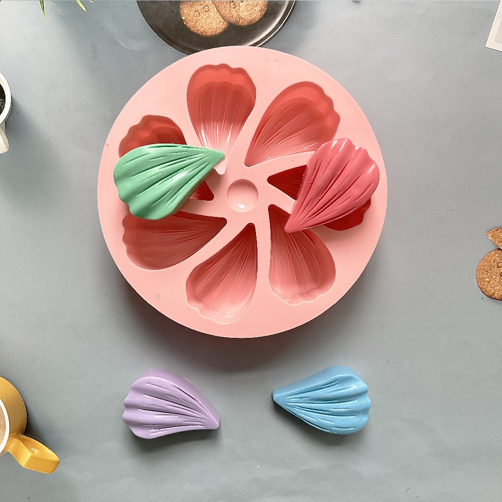 Khuôn Silicone Làm Bánh Hình Cánh Hoa 7 Ô