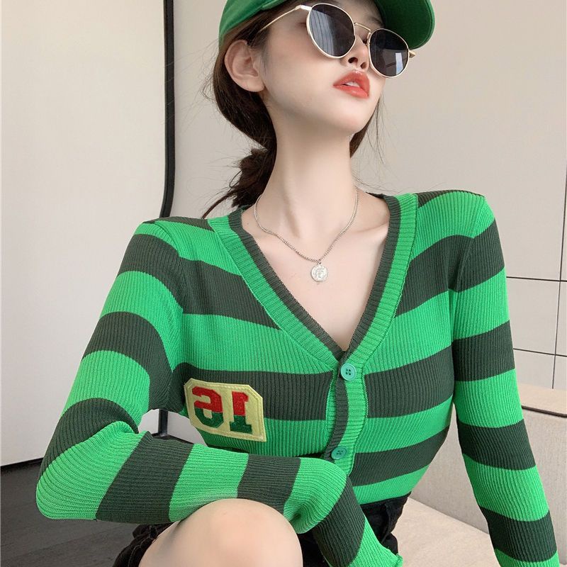 Áo Khoác Cardigan Dệt Kim Mỏng Cổ Chữ V Họa Tiết Kẻ Sọc Màu Xanh Lá Thời Trang Cho Nữ
