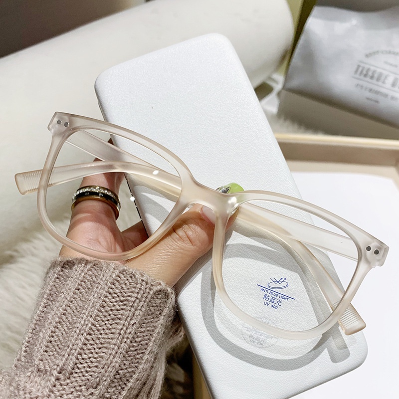 Mắt Kính Chống Ánh Sáng Xanh Thời Trang Cho Cả Nam Và Nữ