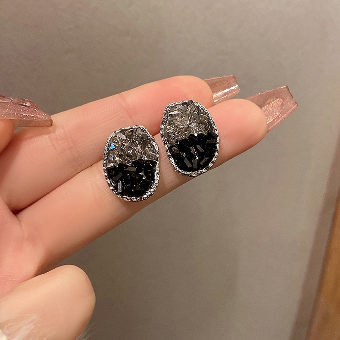 Bông Tai ĐíNh Đá LấP LáNh Sang TrọNg