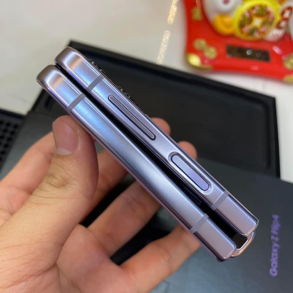 Điện thoại Samsung Z Flip 4 bản 256GB - Máy mới fullbox nguyên seal - Bảo Hành 12 Tháng | BigBuy360 - bigbuy360.vn