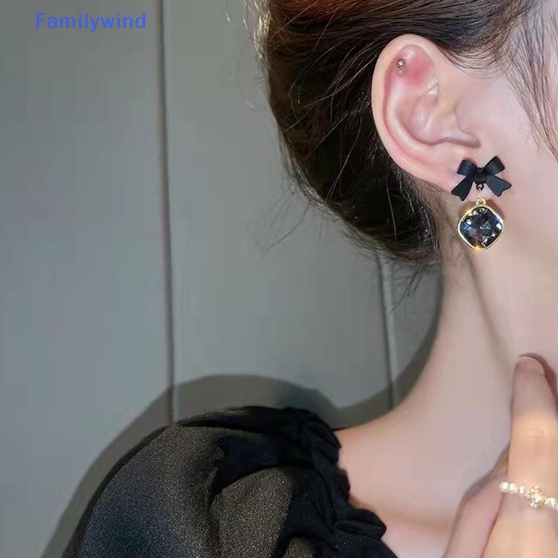 Familywind &gt; Bông Tai S925 Ngọc Trai Hình Trái Tim Đính Pha Lê Thanh Lịch Cho Nữ