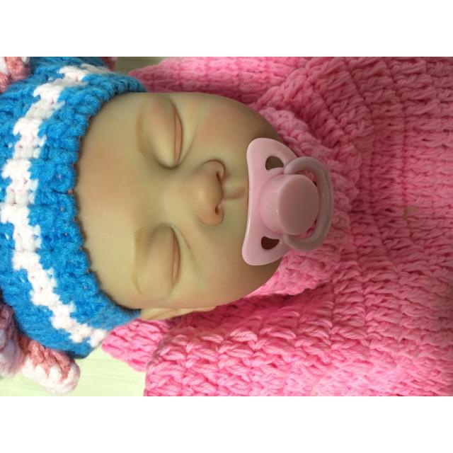 Núm Vú Giả Có Nam Châm Gắn Bình Sữa Em Bé Tiện Dụng