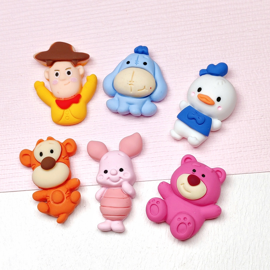 CROCS DISNEY Phụ Kiện Trang Trí Cốc / Túi Nước Hình Chú Gấu Pooh / Dâu Tây 3D DIY