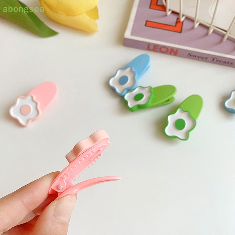 Set 2 Kẹp Tóc Hình Bông Hoa Màu Sắc Ngọt Ngào Phong Cách Vintage Cho Nữ