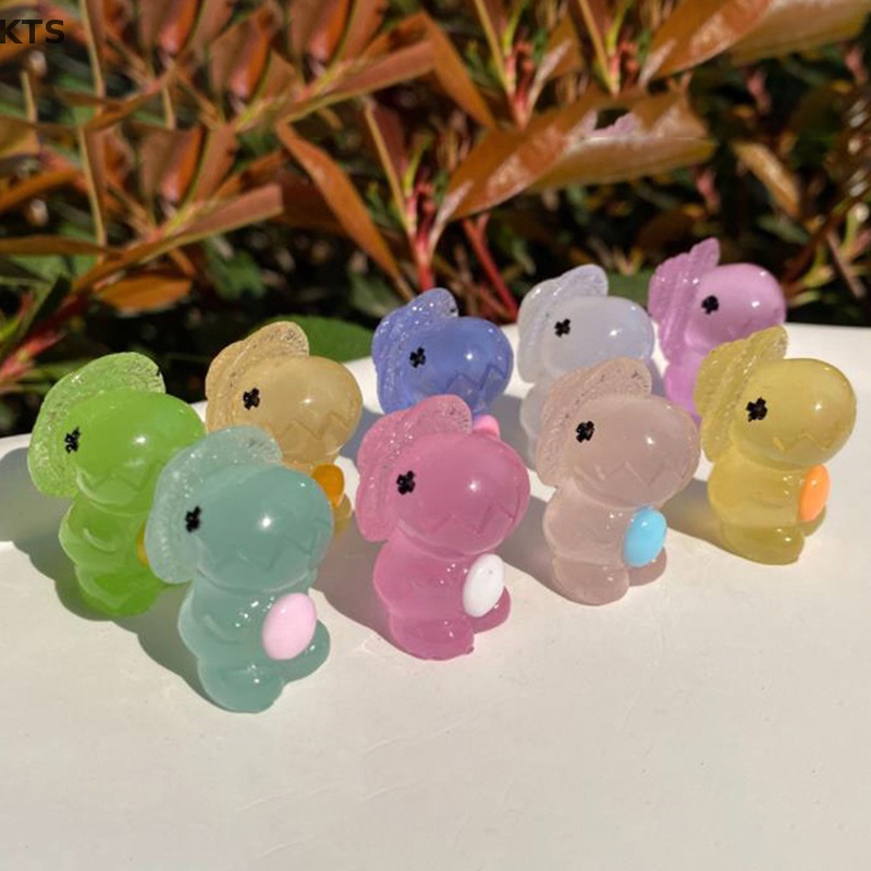 Set 2 Mô Hình Khủng Long Đội Mũ Rơm Mini Trang Trí