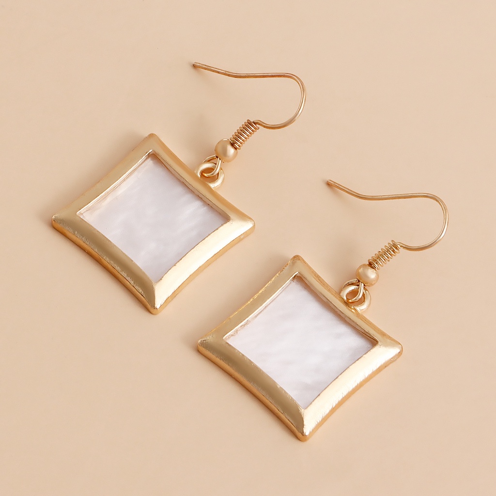 Khuyên Tai Kim Loại Hình Vuông Màu Trắng Phong Cách Retro Cá Tính Cho Nữ