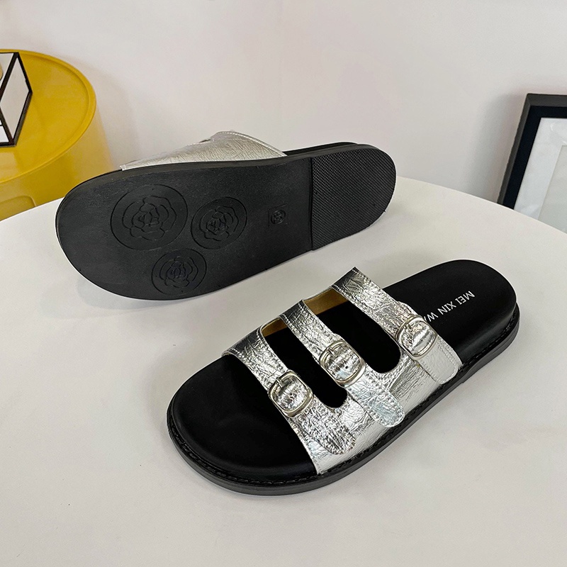 Dép Sandal Đế Dày Mềm Mại Màu Bạc Có Khóa Thời Trang Cho Nữ