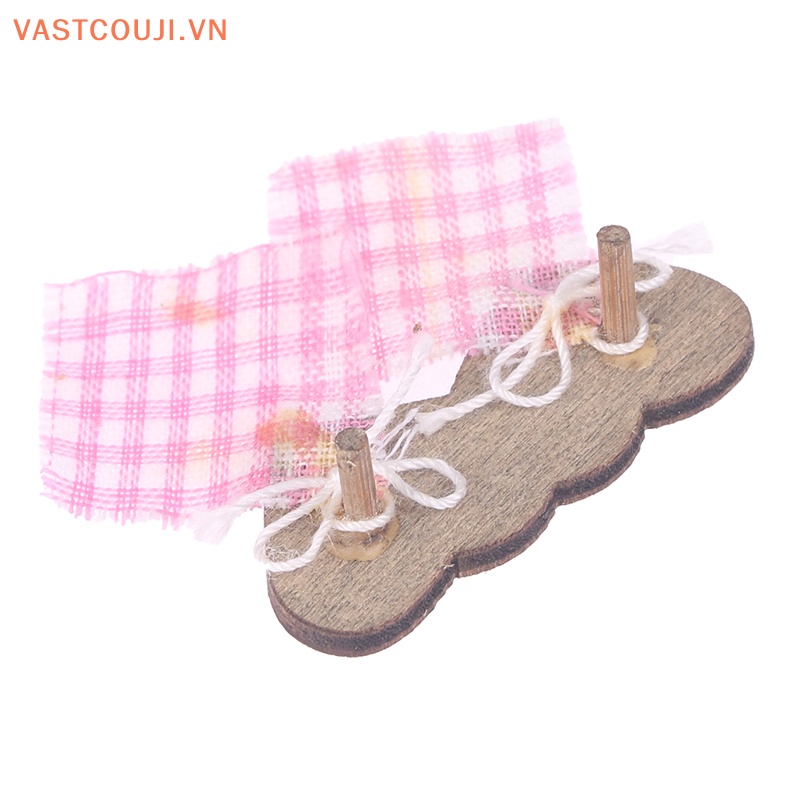 Giá Treo Khăn Tắm / Mỹ Phẩm Mini Tiện Dụng Cho Nhà Búp Bê