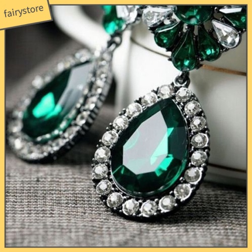 Khuyên Tai Hình Giọt Nước Đính Đá Xanh Lá Phong Cách Vintage
