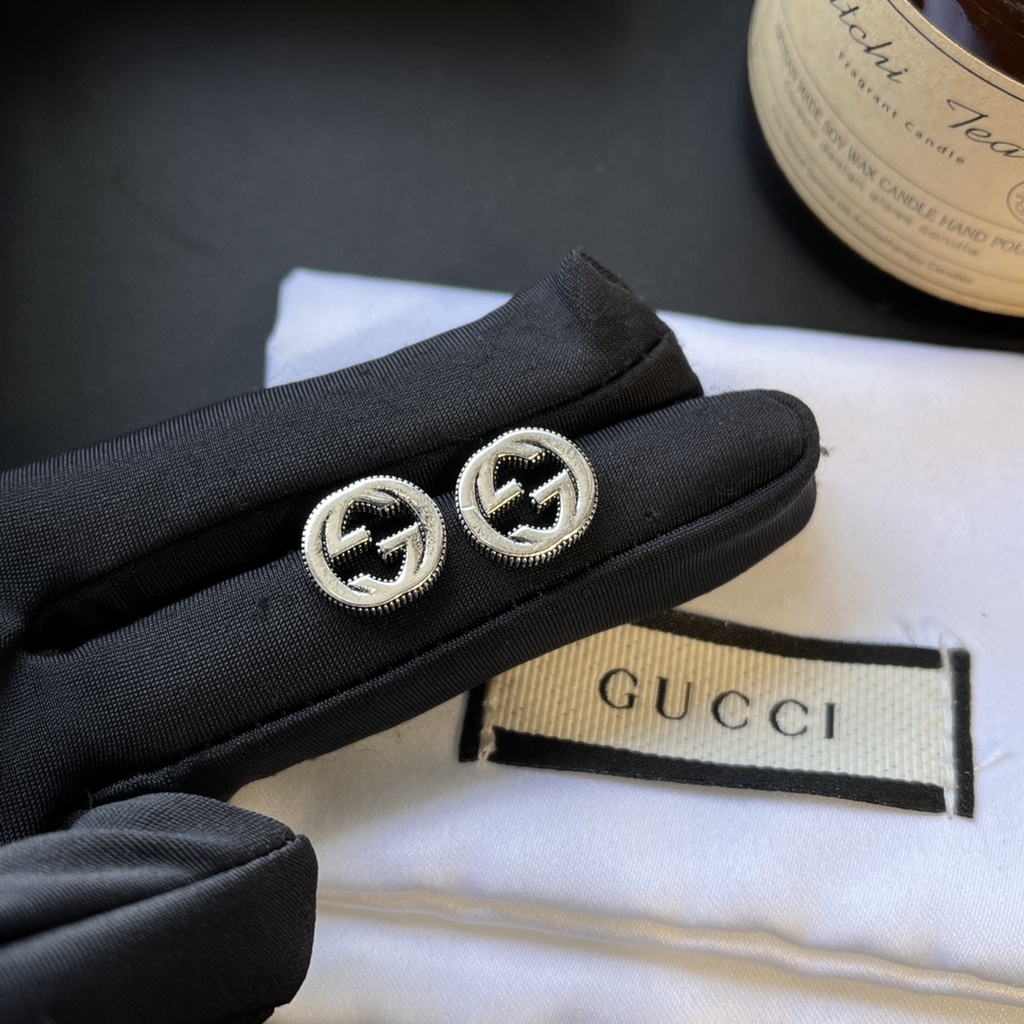 Bông Tai Gucci Bằng Thép Titan Chống Thấm Nước Không Gỉ Hình Logo GG Thời Trang Cho Nữ