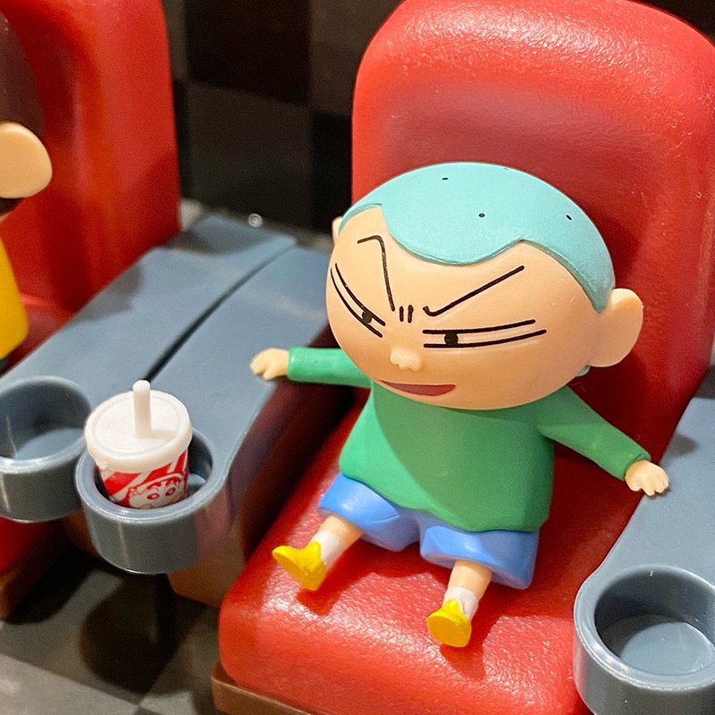Mô Hình Shin-Chan Kasugabu Cinema Xiaokui Xiaobai Dùng Trang Trí