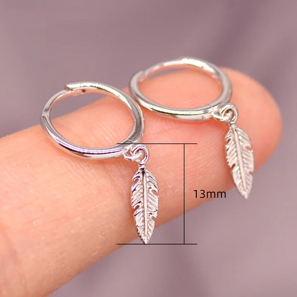 Bông Tai Dáng Dài Hình Chiếc Lá Đính Lông Vũ Phong Cách Hip Hop Thời Trang Cho Nam Và Nữ