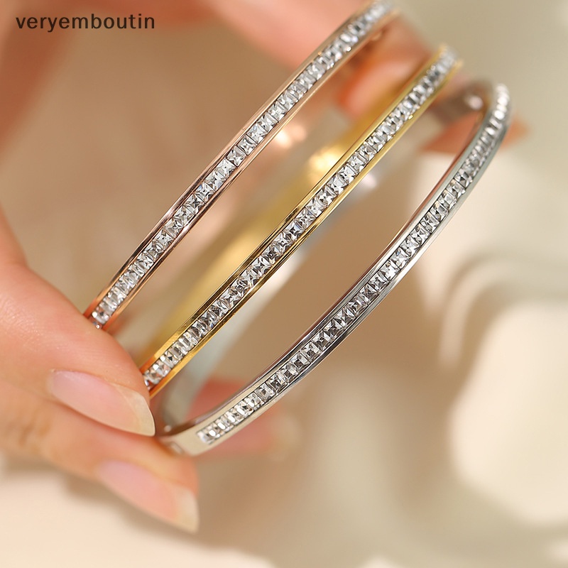 Vòng Tay Kim Cương Bằng Thép Titan Không Phai Màu Đơn Giản Thời Trang Cho Nữ