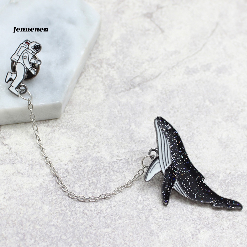 Trâm Cài Áo Hình Cá Voi Phi Hành Gia Tráng Men Unisex