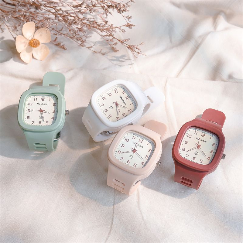 Đồng Hồ Mặt Vuông Thiết Kế Đơn Giản Sang Trọng Cho Nam Nữ