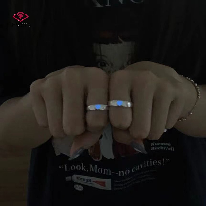 Nhẫn Cặp Đôi Hình Trái Tim Dạ Quang Màu Xanh Dương Hồng Thời Trang