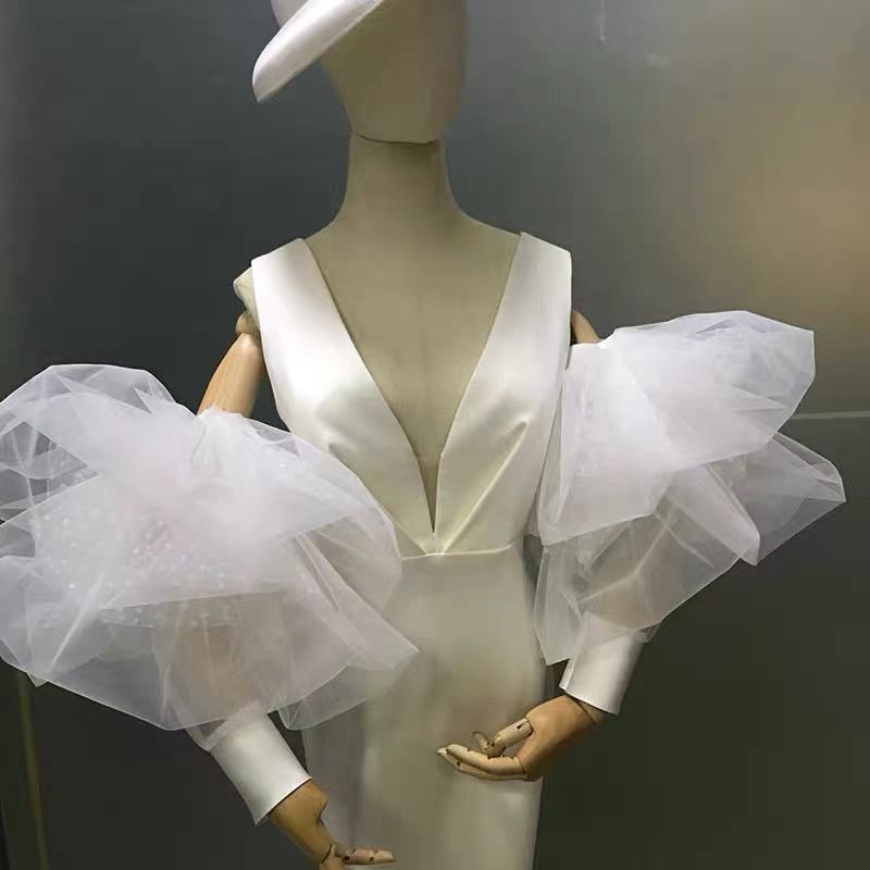 Tay Áo Phồng Có Thể Tháo Rời Off White Đen Hình Ảnh Thật Cho Cô Dâu Trong Ngày Cưới