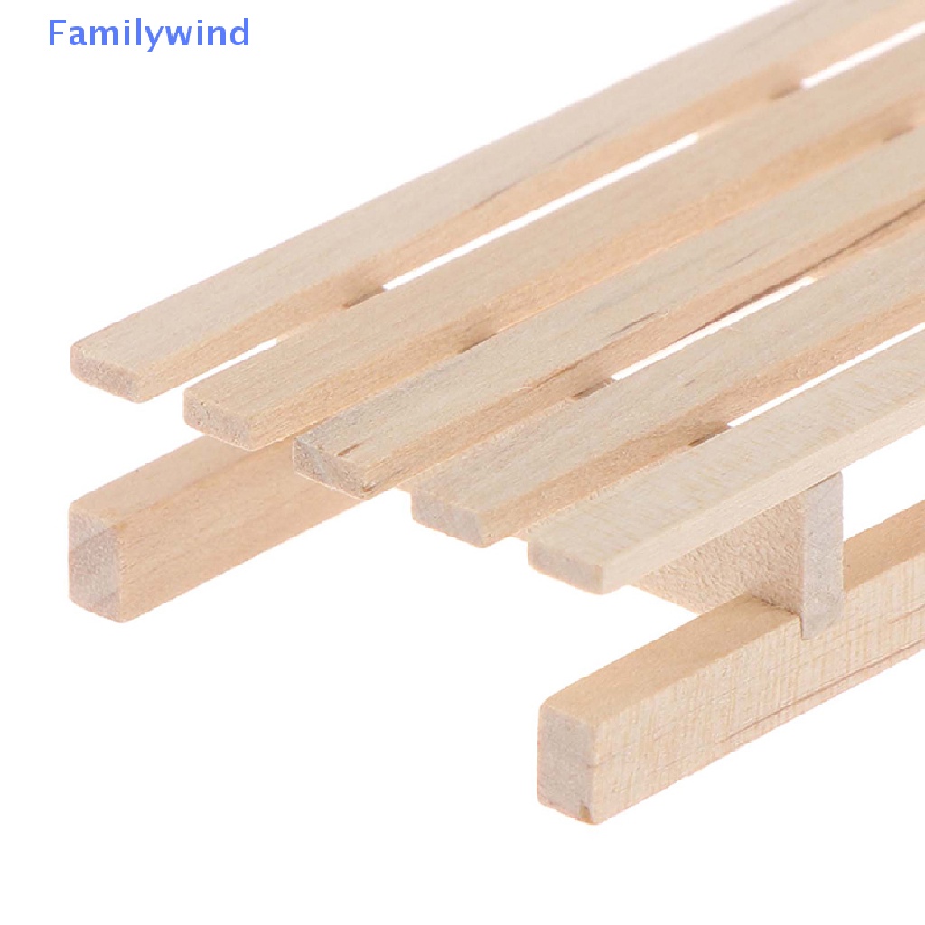 Mô Hình Giáng Sinh Mini 1 / 12 Dùng Để Trang Trí Nhà Búp Bê