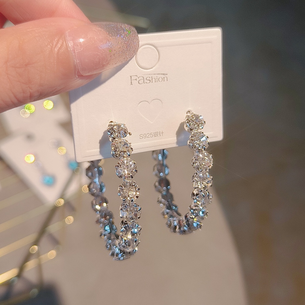 Bông Tai Thời Trang Âu Mỹ Sang Trọng