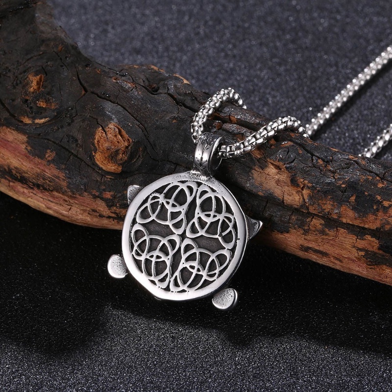 Vòng cổ Mặt Bùa Hộ Mệnh Bằng Thép Không Gỉ Phong Cách Hip Hop Vintage Thời Trang Cho Nam Và Nữ