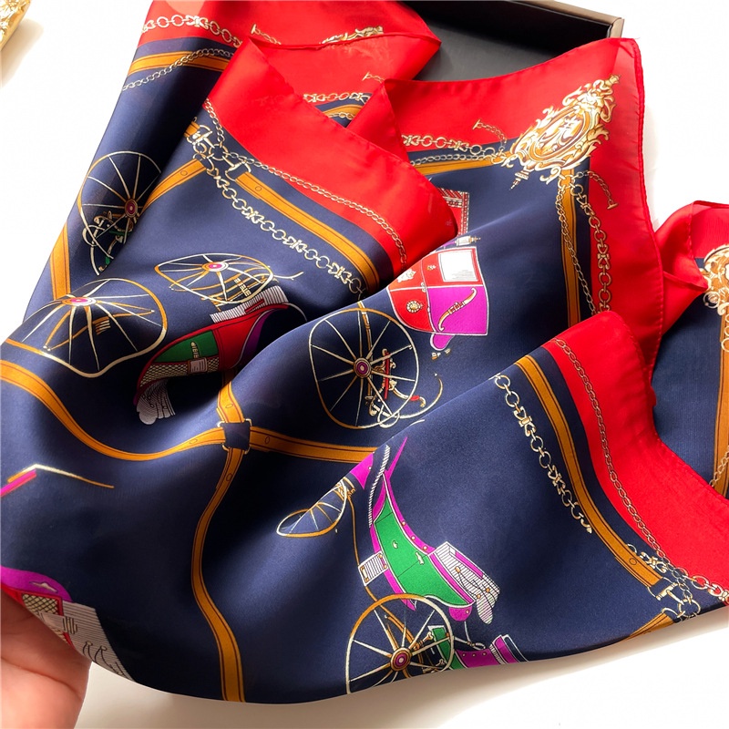 Khăn Choàng Lụa Mỏng Hình Vuông Thời Trang Xuân Hè Hàng Mới Dành Cho Bạn Nữ Mặc Khi Đi Du Lịch