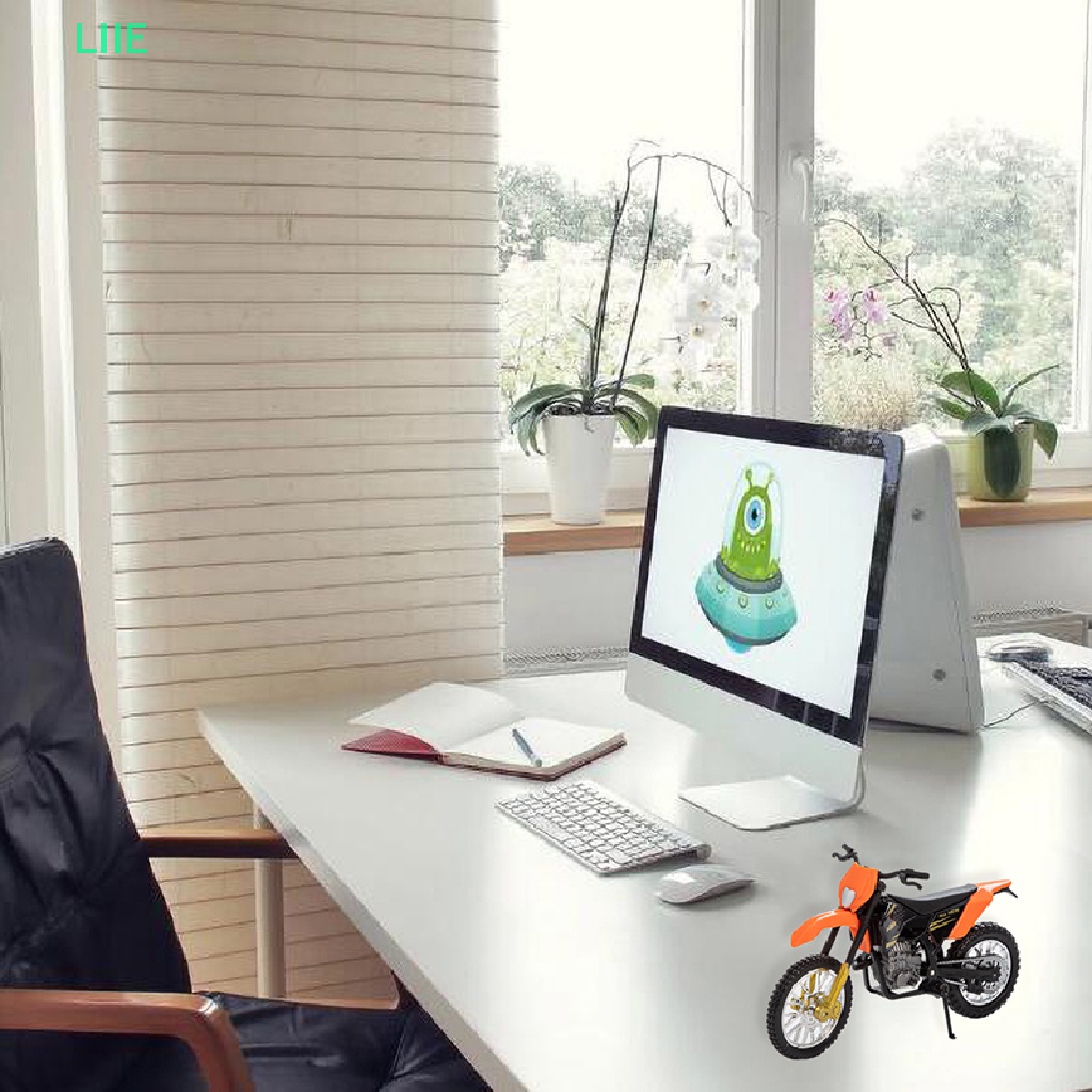 Mô Hình Xe Mô Tô Bằng Hợp Kim Tỉ Lệ 1: 18 Độc Đáo Sống Động