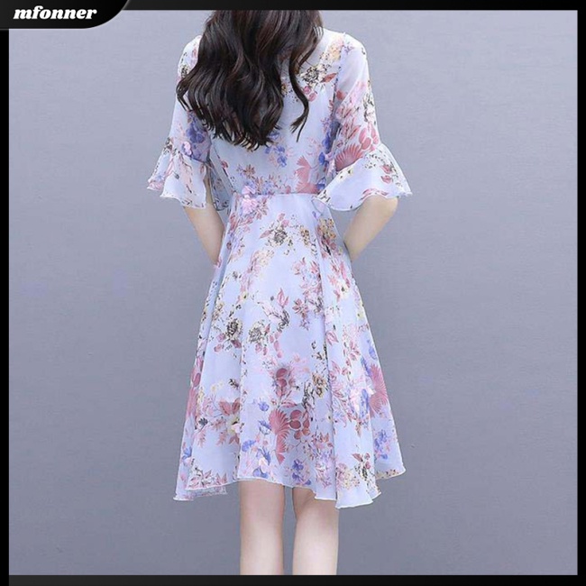 Đầm Tay Loe Cổ Chữ V In Họa Tiết Hoa Nhí Xinh Xắn Thời Trang Cho Nữ