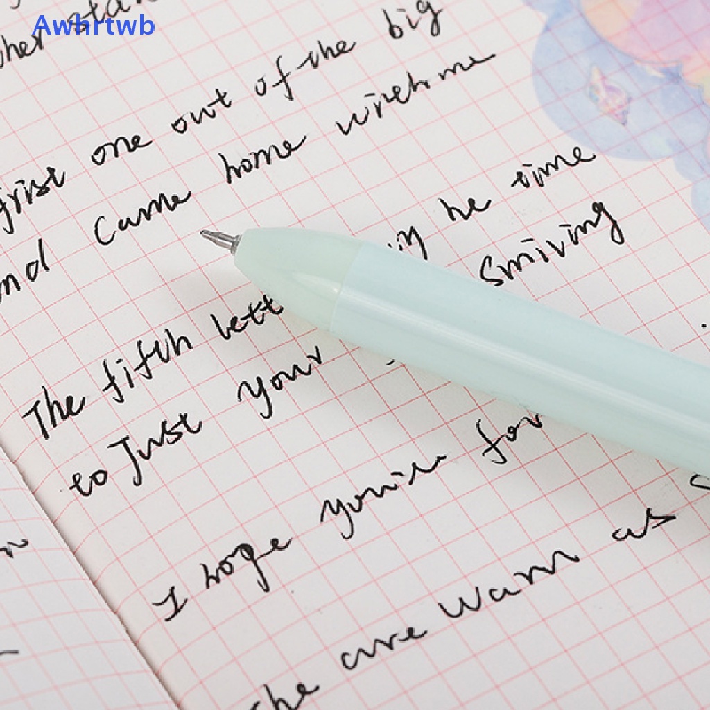 Set 4 Bút Bi Ngòi 0.5mm Họa Tiết Trái Tim Xinh Xắn Mới