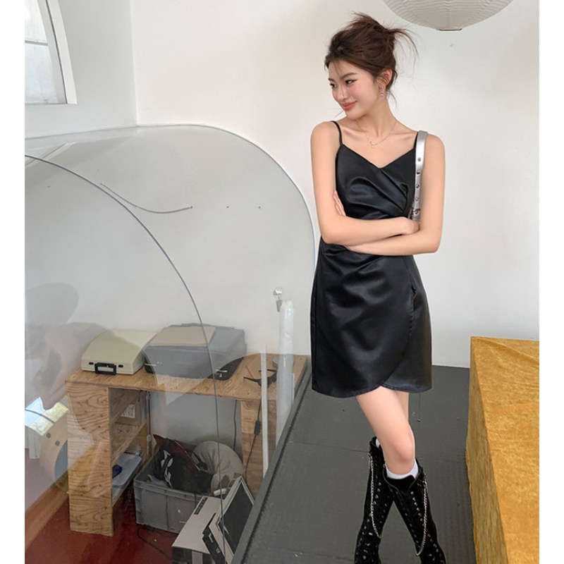 Đầm Da PU Thiết Kế Lệch Tà Quyến Rũ Cho Phái Nữ