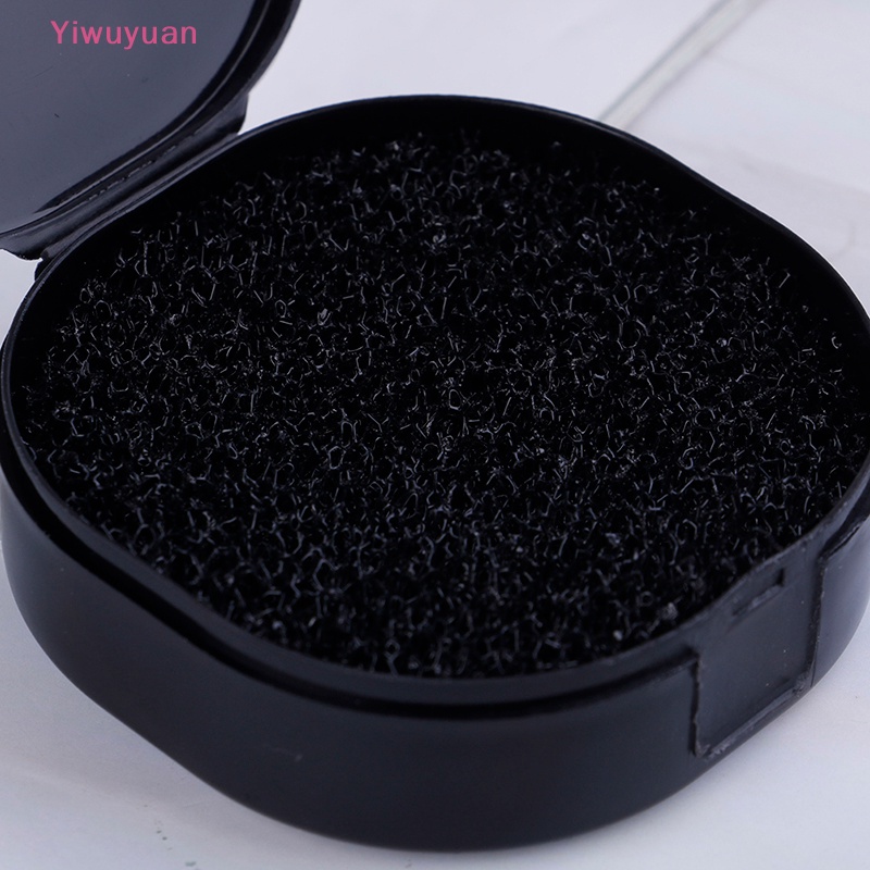 Dụng Cụ Vệ Sinh Cọ Trang Điểm Màu Đen