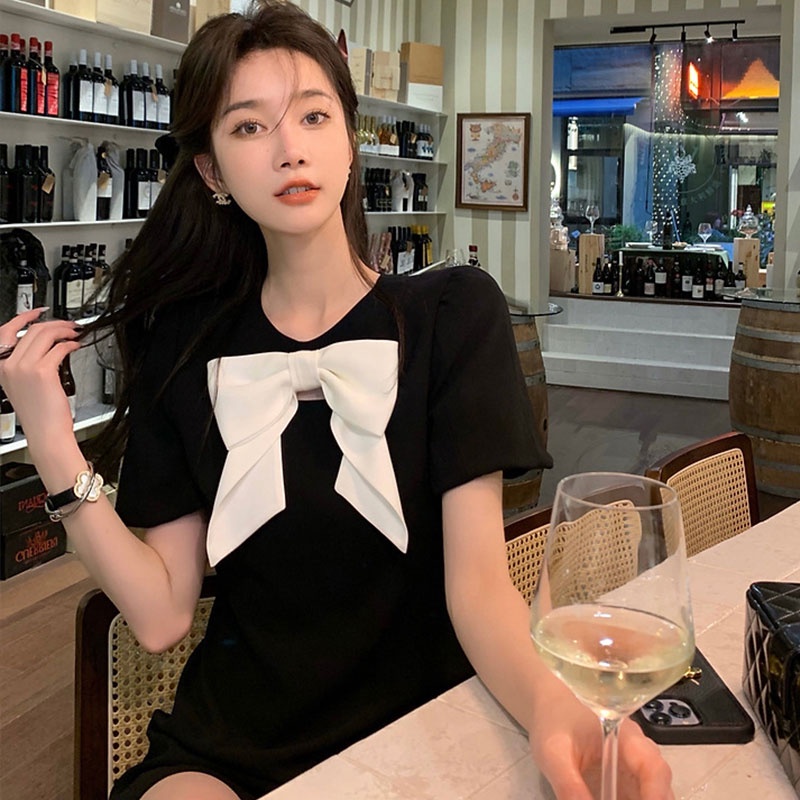 Kayna Đầm Nữ Ngắn Tay Màu Đen Gợi Cảm