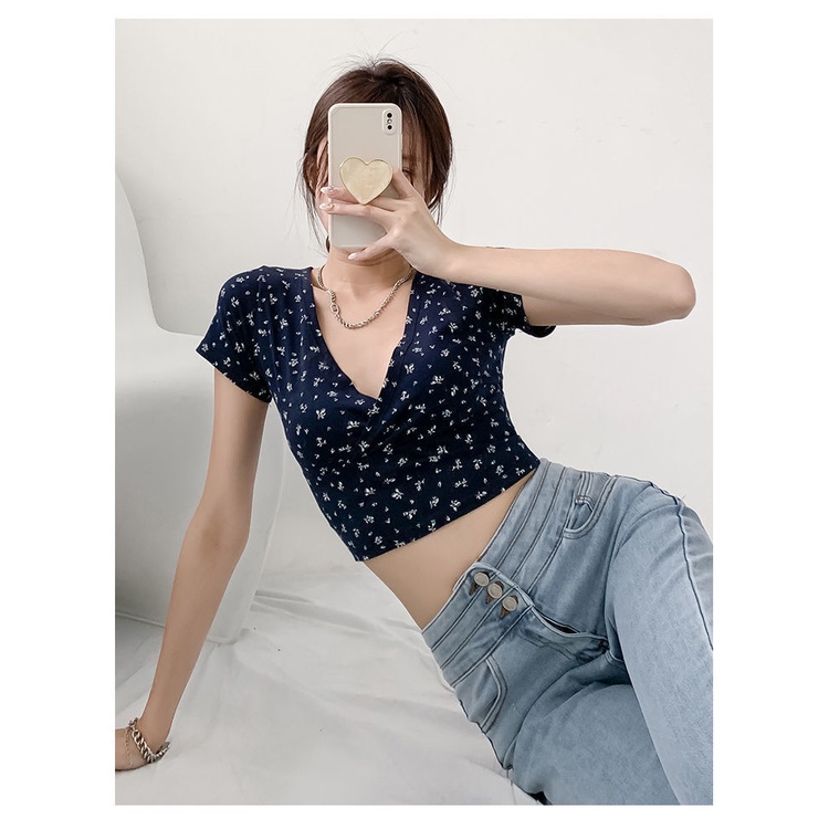 Áo Croptop Tay Ngắn Cổ Chữ V In Hoa Phong Cách Retro
