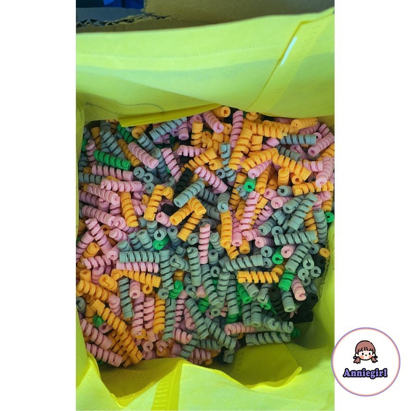 Set 4 Vỏ Bọc Bảo Vệ Dây Cáp Sạc USB Hình Xoắn Ốc Thông Dụng