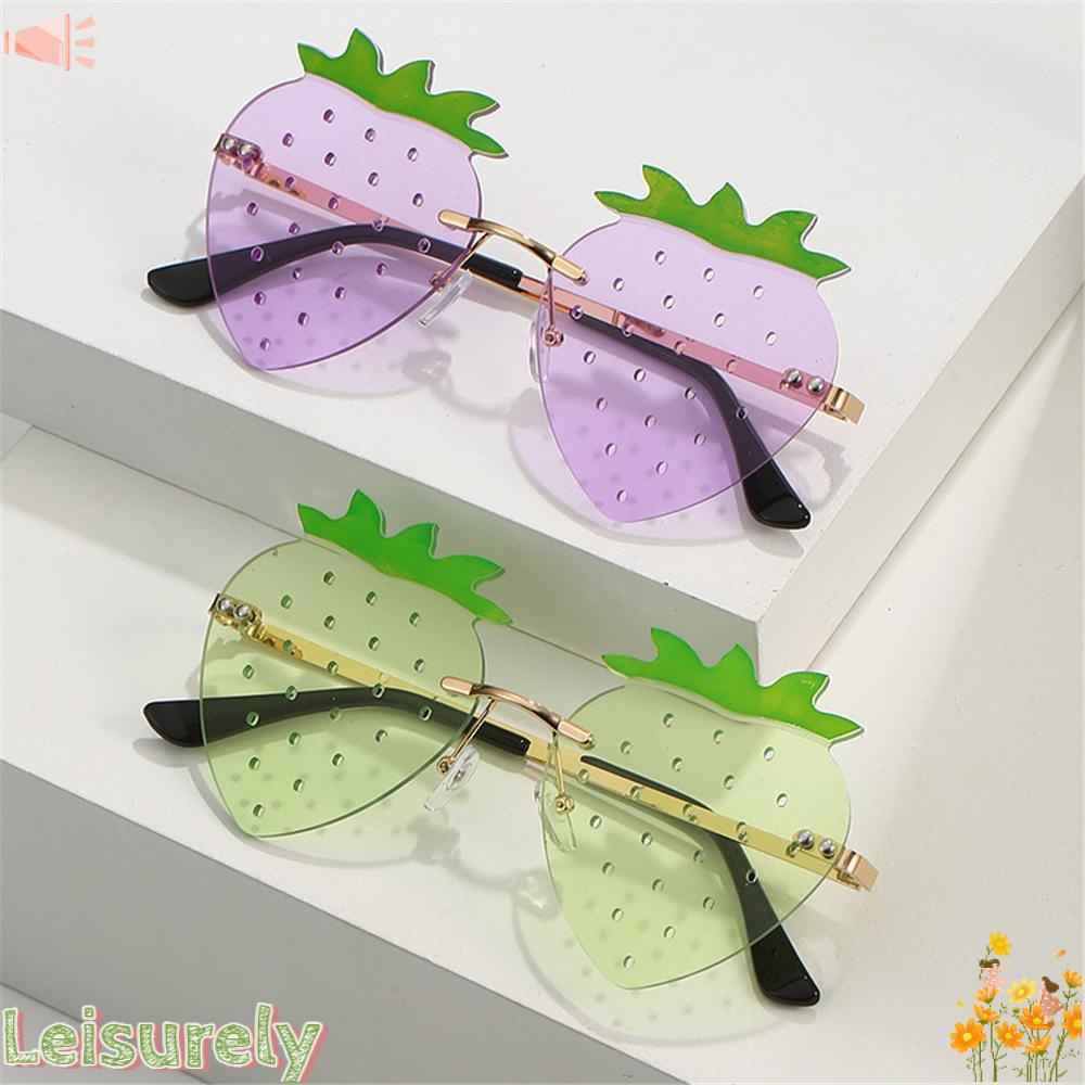 Kính Mát Hình Trái Dâu Độc Đáo Thời Trang