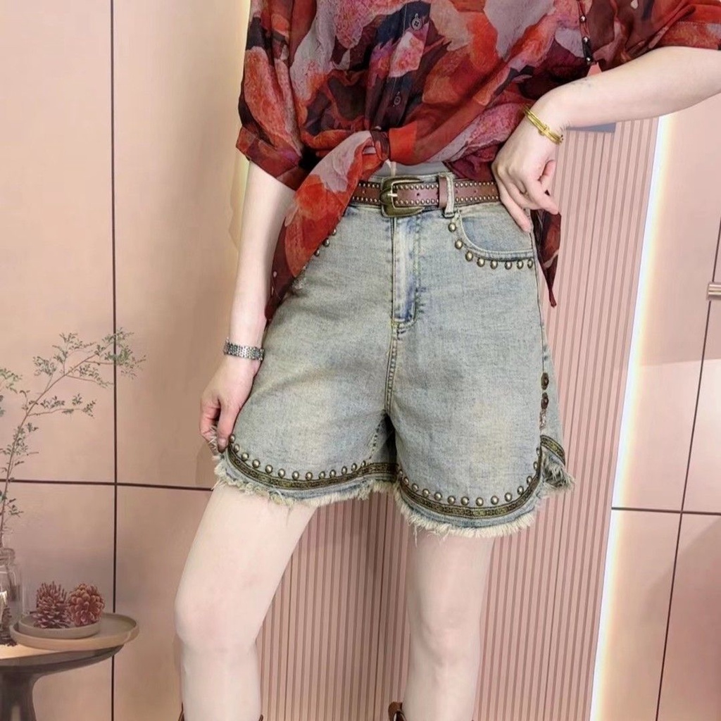 Quần Short Lưng Cao Dáng Ôm Đính Đinh Tán Phong Cách Châu Âu Cổ Điển Thời Trang Mùa Hè Độc Đáo