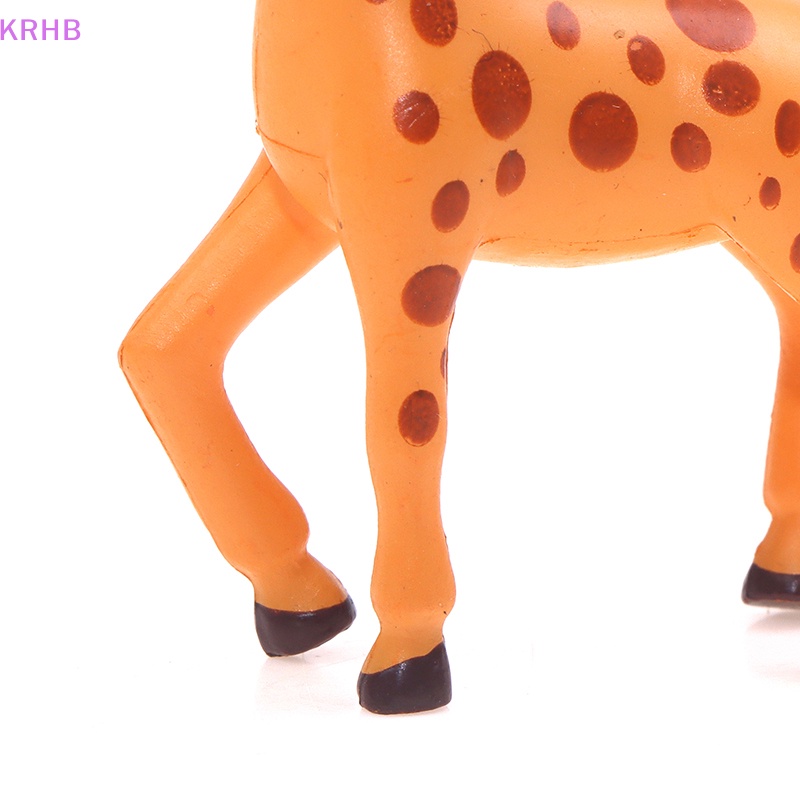 1 Tượng Hươu Cao Cổ Dễ Thương Cho Trang Trí Mới