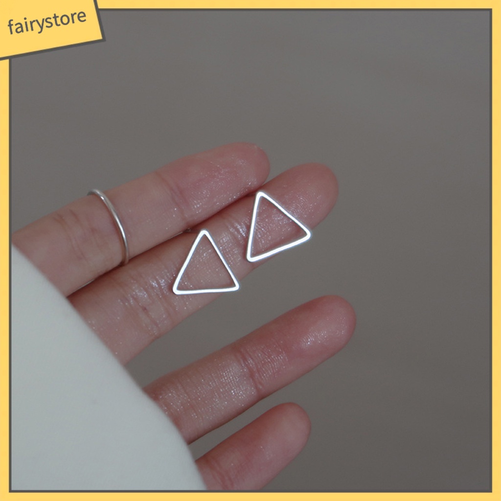 1 Đôi Bông Tai Hình Học / Bướm / Trái Tim / Ngôi Sao Rỗng Mạ Điện Sáng Bóng Chống Dị Ứng Trang Sức Làm Quà Tặng Cho Bạn Gái