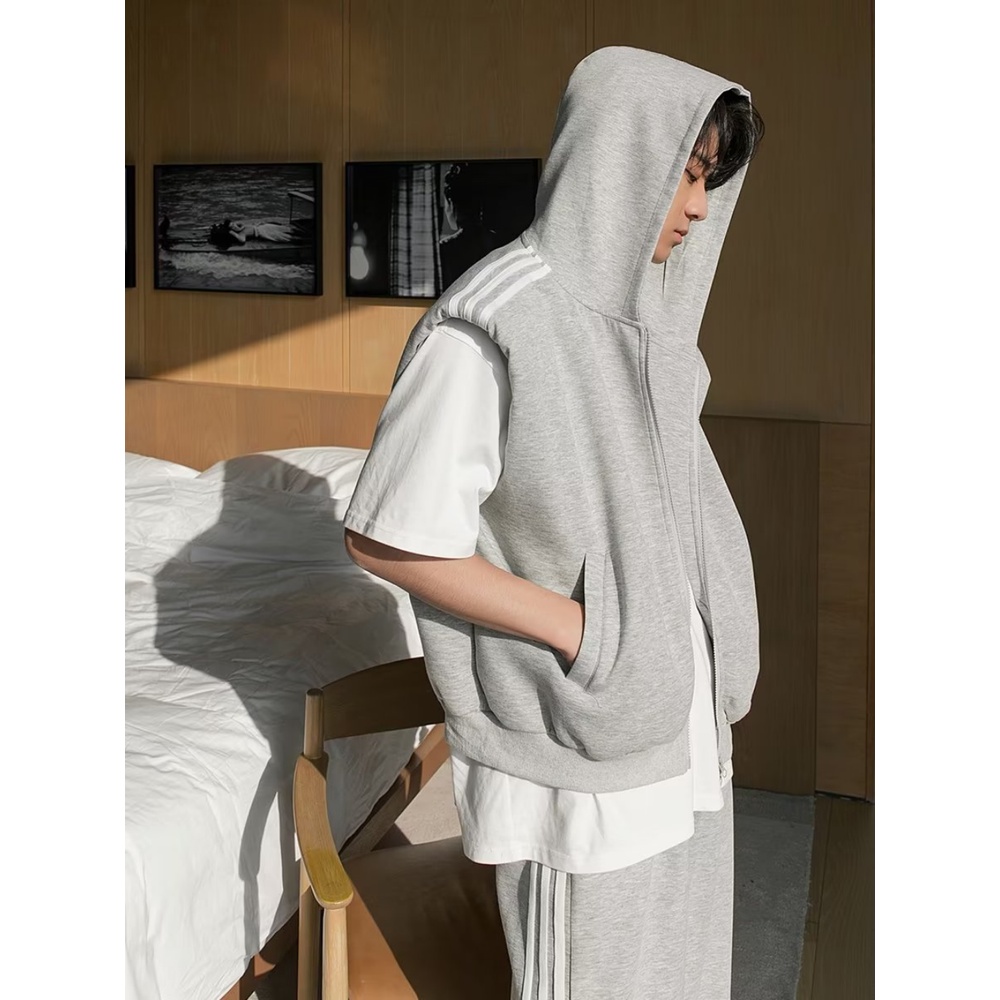 Set Đồ Thể Thao Form Rộng Họa Tiết Kẻ Sọc Thời Trang Mùa Xuân Cho Nam