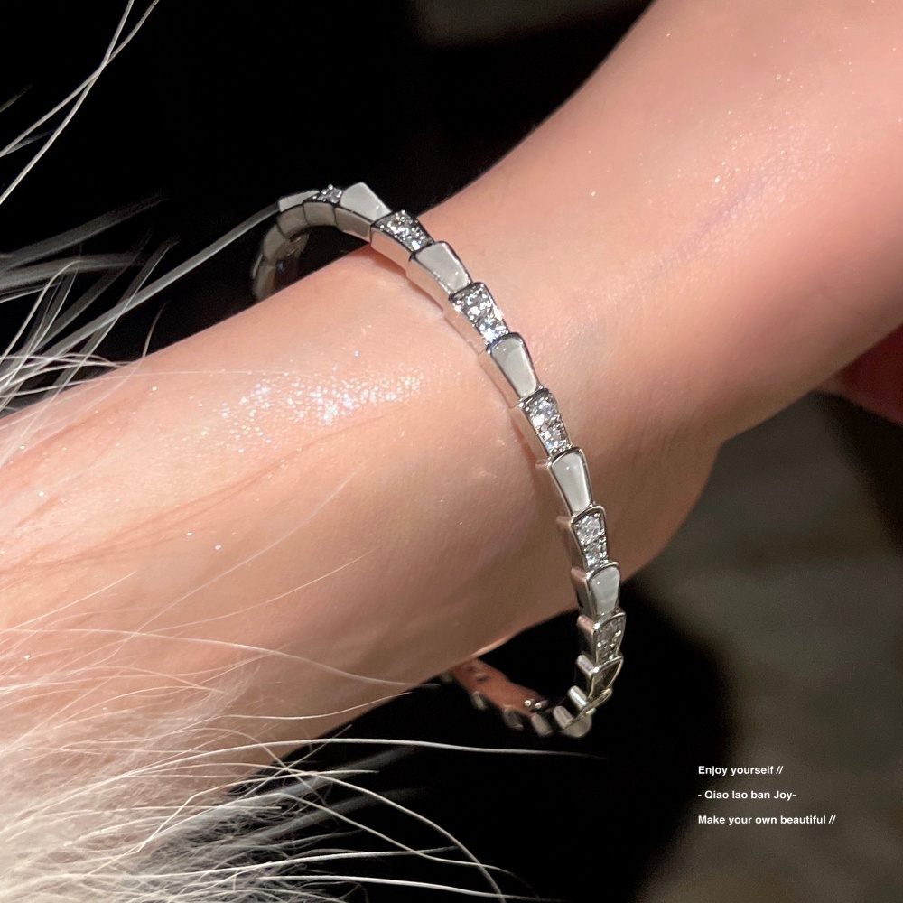 Vòng Tay Bạc Zircon Hình Xương Rắn Có Thể Điều Chỉnh Kích Cỡ
