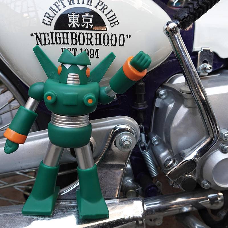 Mô hình robot kantamu đồ chơi của crayon shin-chan, mô hình bộ sưu tập ngoại vi anime crayon shin-chan